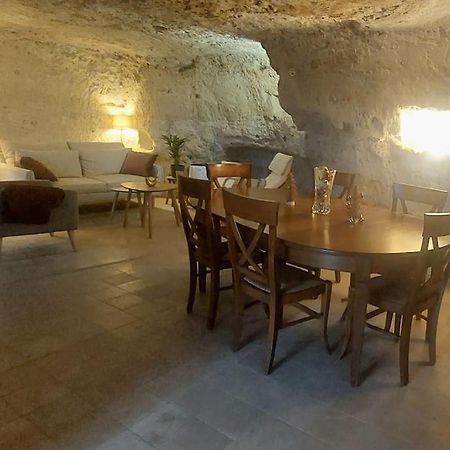Troglo Entre Caves Et Chateaux Монлуи-сюр-Луар Экстерьер фото