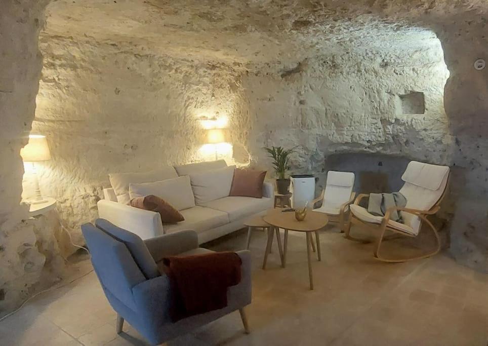 Troglo Entre Caves Et Chateaux Монлуи-сюр-Луар Экстерьер фото